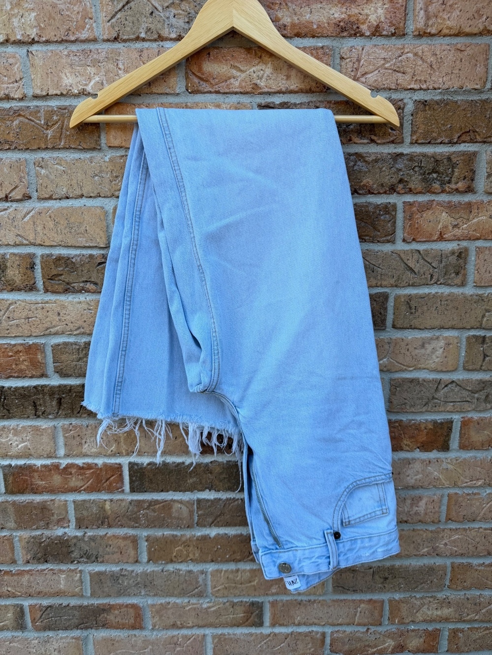 Zara High Rise Light Wash Raw Hem Straight Leg Jeans Size 6